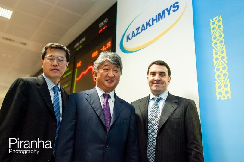 London photographer - coverage of company's flotation at bank's offices.