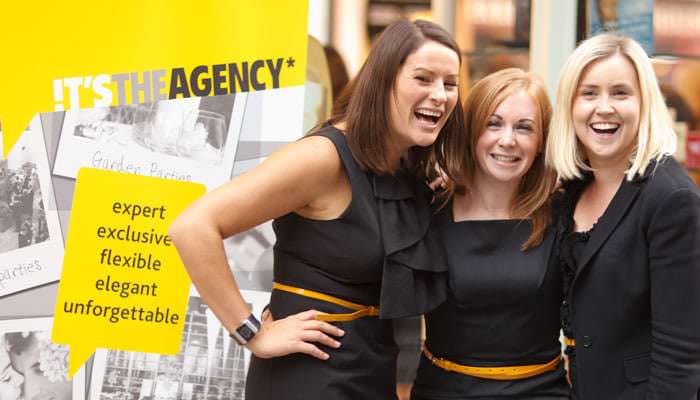 Event Photographer for Adhoc PR agency - See pic of employees ourside Cosmetics company windown in London