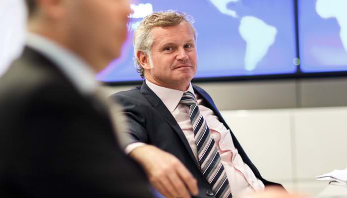 Management Photograph in Meeting of director