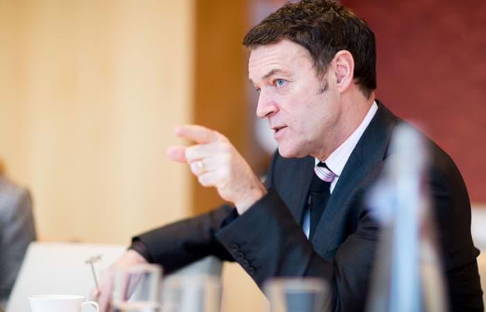 meeting-photograph-london