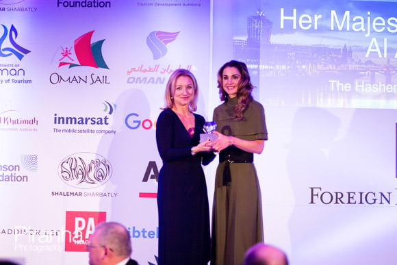 Awards Photography of the Foreign Press Association at the Sheraton Piccadilly 8 Presenting of award in london