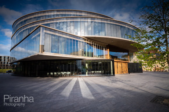 Blavatnik School of Government exterior photograph by Piranha