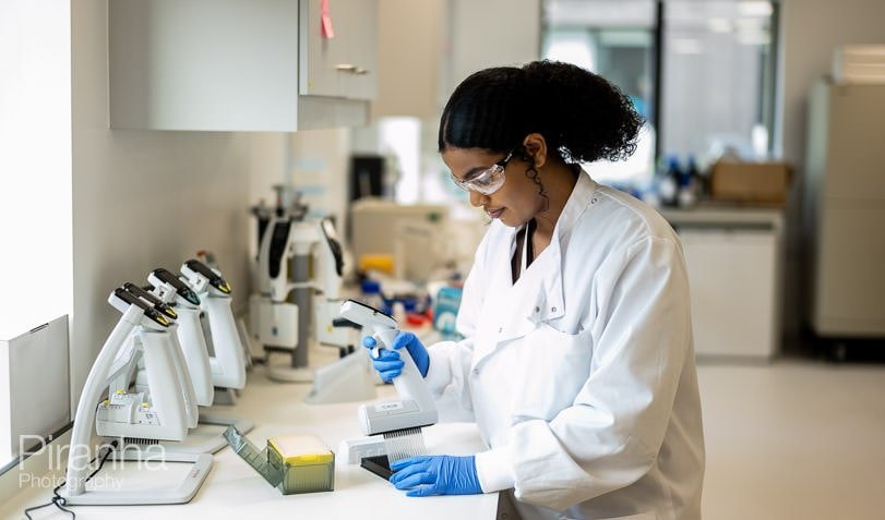 Laboratory photography for biotechnology company in Oxford