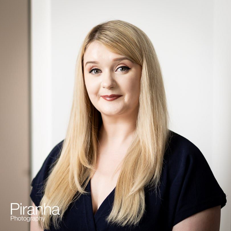 headshot photographer in colour