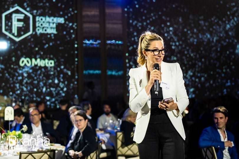 Photography of Gala dinner attendees at the Peninsula in London.