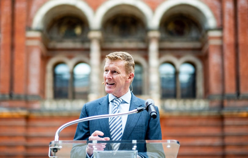 Portfolio Day Photography of Tim Peake at V&A Museum in London