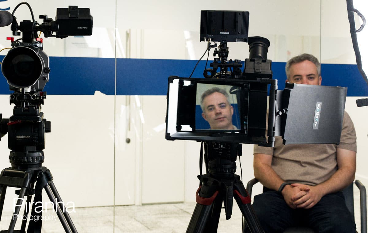 Video set up showing mirror box